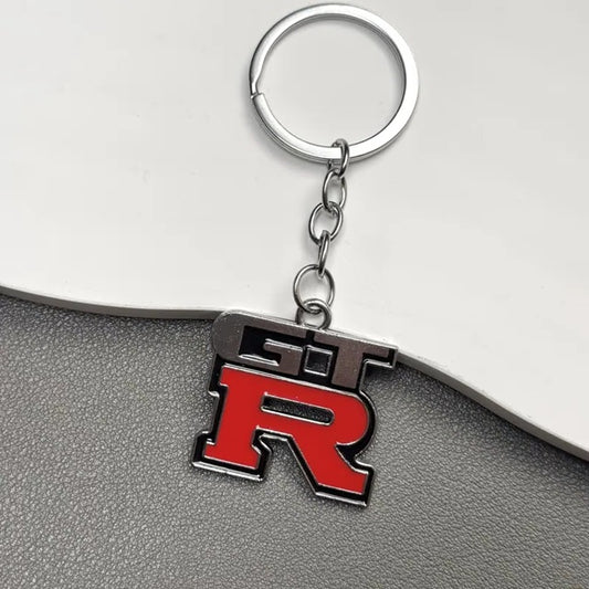 Grössenvergleich Nissan GTR Schlüsselanhänger – hochwertiges Auto-Accessoire jetzt online kaufen in der Schweiz
